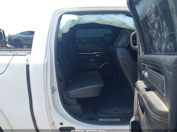 2022 RAM 1500 LARAMIE  4X4 5'7 BOX