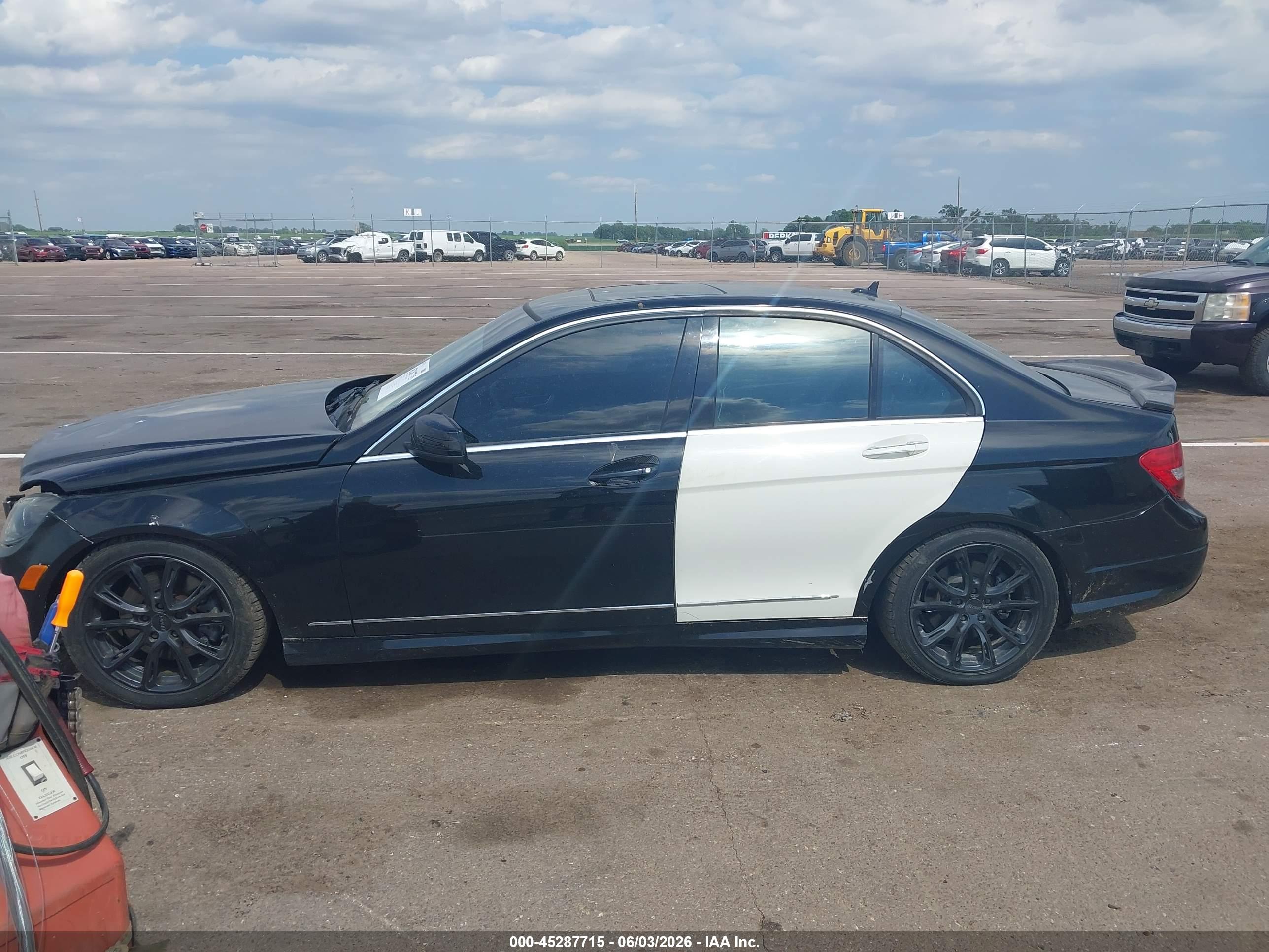 2013 MERCEDES-BENZ C 300 C300