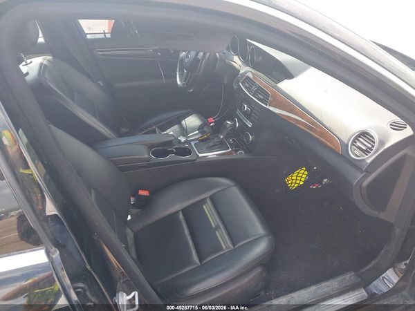2013 MERCEDES-BENZ C 300 C300