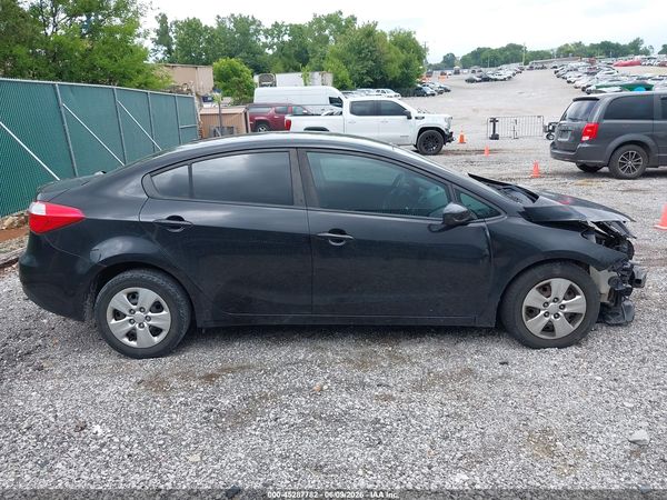 2016 KIA FORTE LX