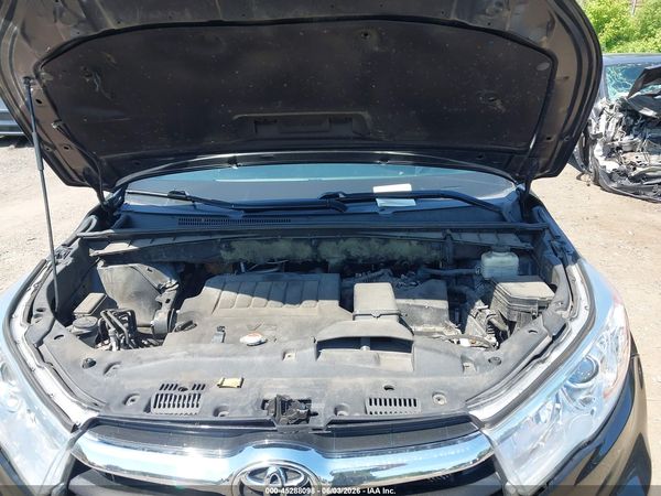 2016 TOYOTA HIGHLANDER LE V6