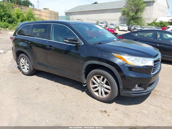 2016 TOYOTA HIGHLANDER LE V6
