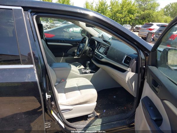 2016 TOYOTA HIGHLANDER LE V6