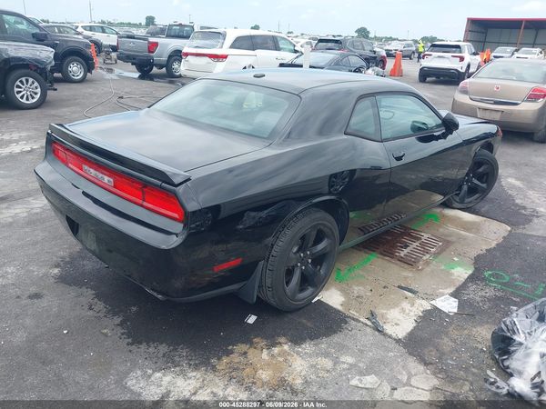 2014 DODGE CHALLENGER SXT