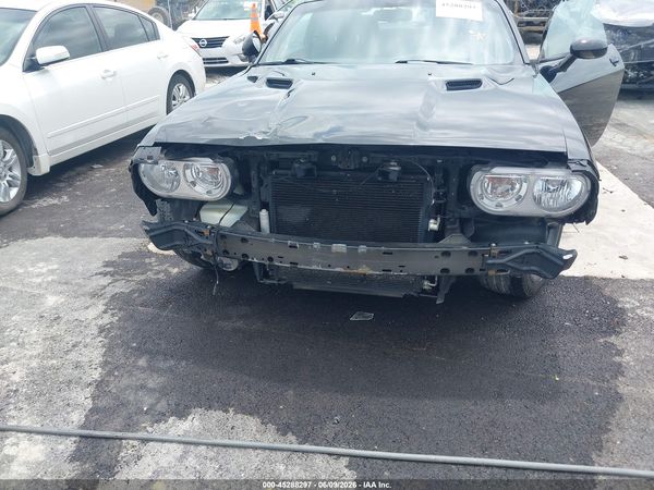 2014 DODGE CHALLENGER SXT