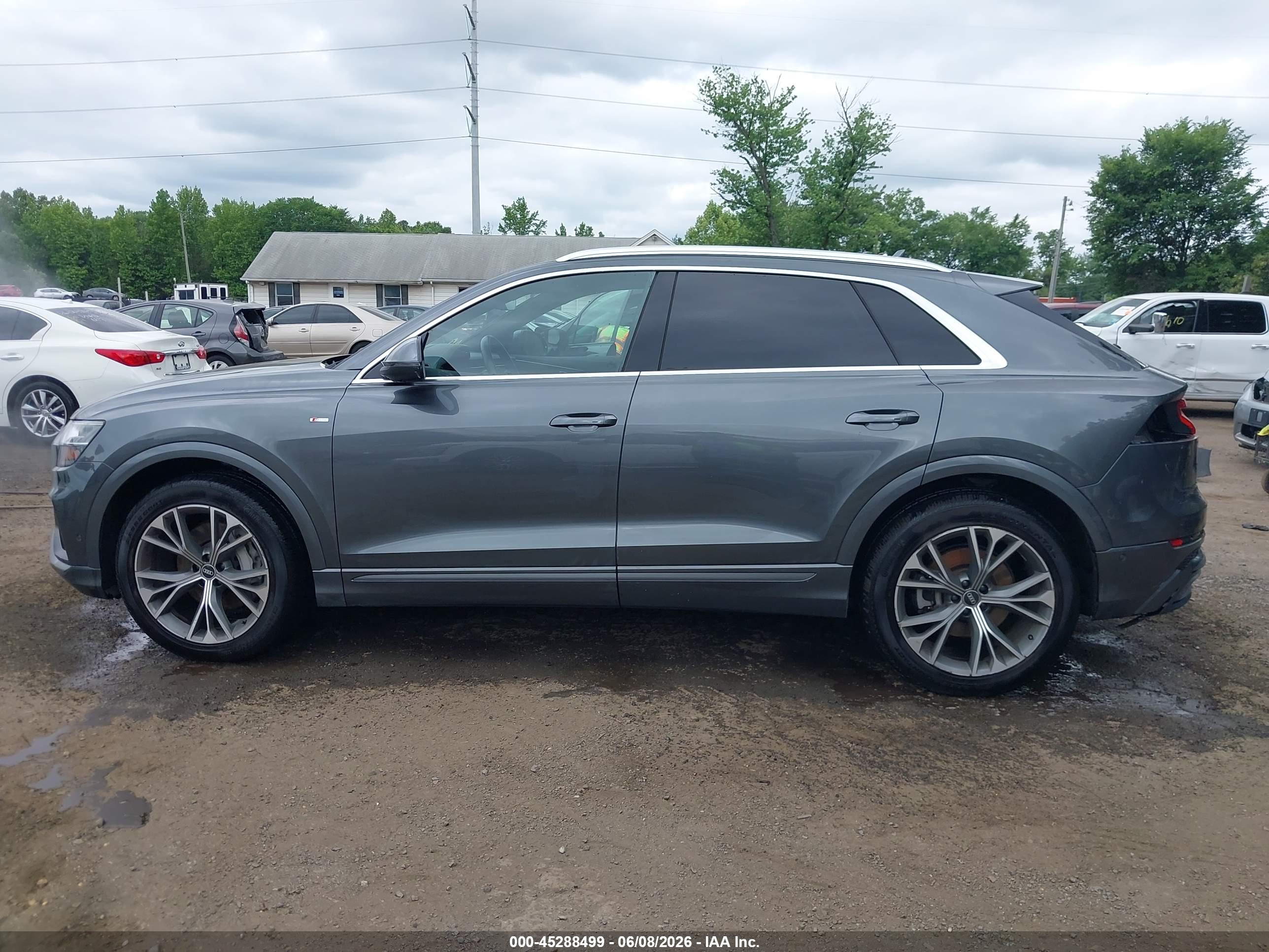 2021 AUDI Q8