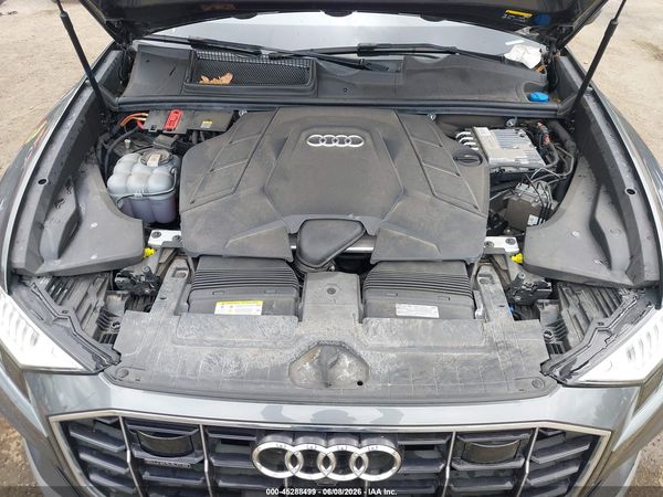 2021 AUDI Q8