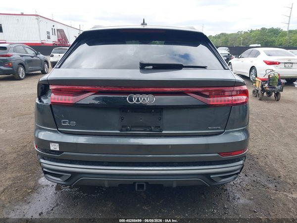 2021 AUDI Q8
