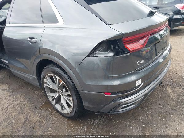 2021 AUDI Q8