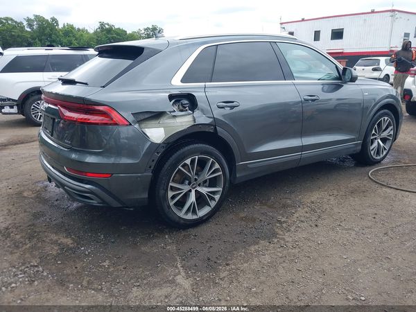 2021 AUDI Q8