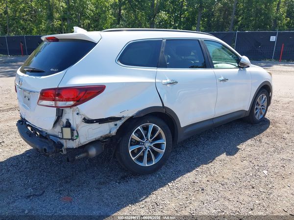 2017 HYUNDAI SANTA FE SE