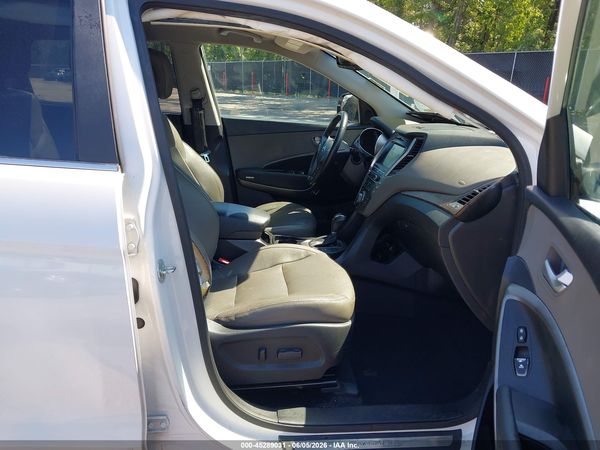 2017 HYUNDAI SANTA FE SE