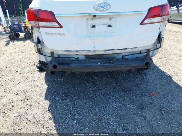 2017 HYUNDAI SANTA FE SE