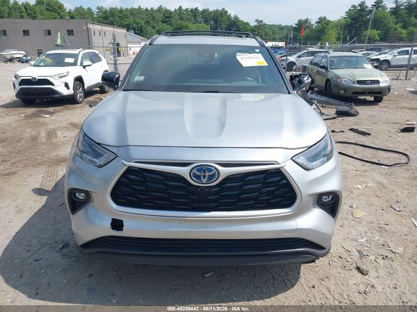 2023 TOYOTA HIGHLANDER XSE