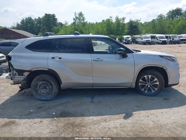 2023 TOYOTA HIGHLANDER XSE