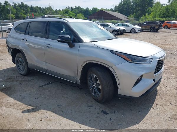 2023 TOYOTA HIGHLANDER XSE