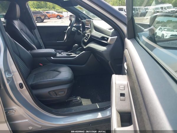 2023 TOYOTA HIGHLANDER XSE