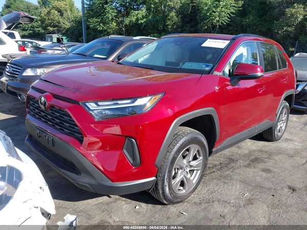 2025 TOYOTA RAV4 XLE