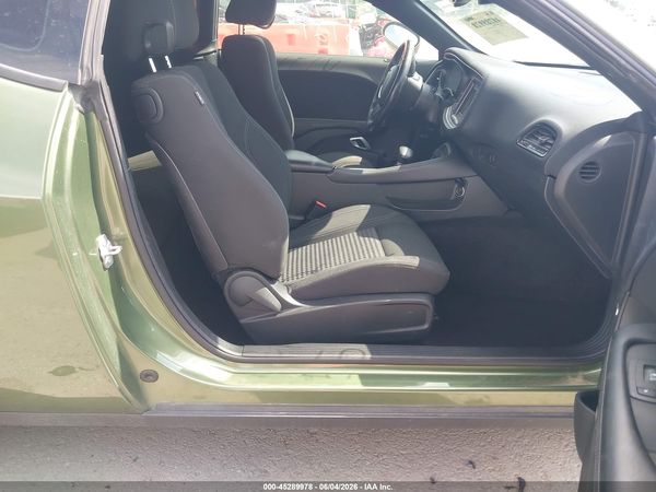 2018 DODGE CHALLENGER SXT