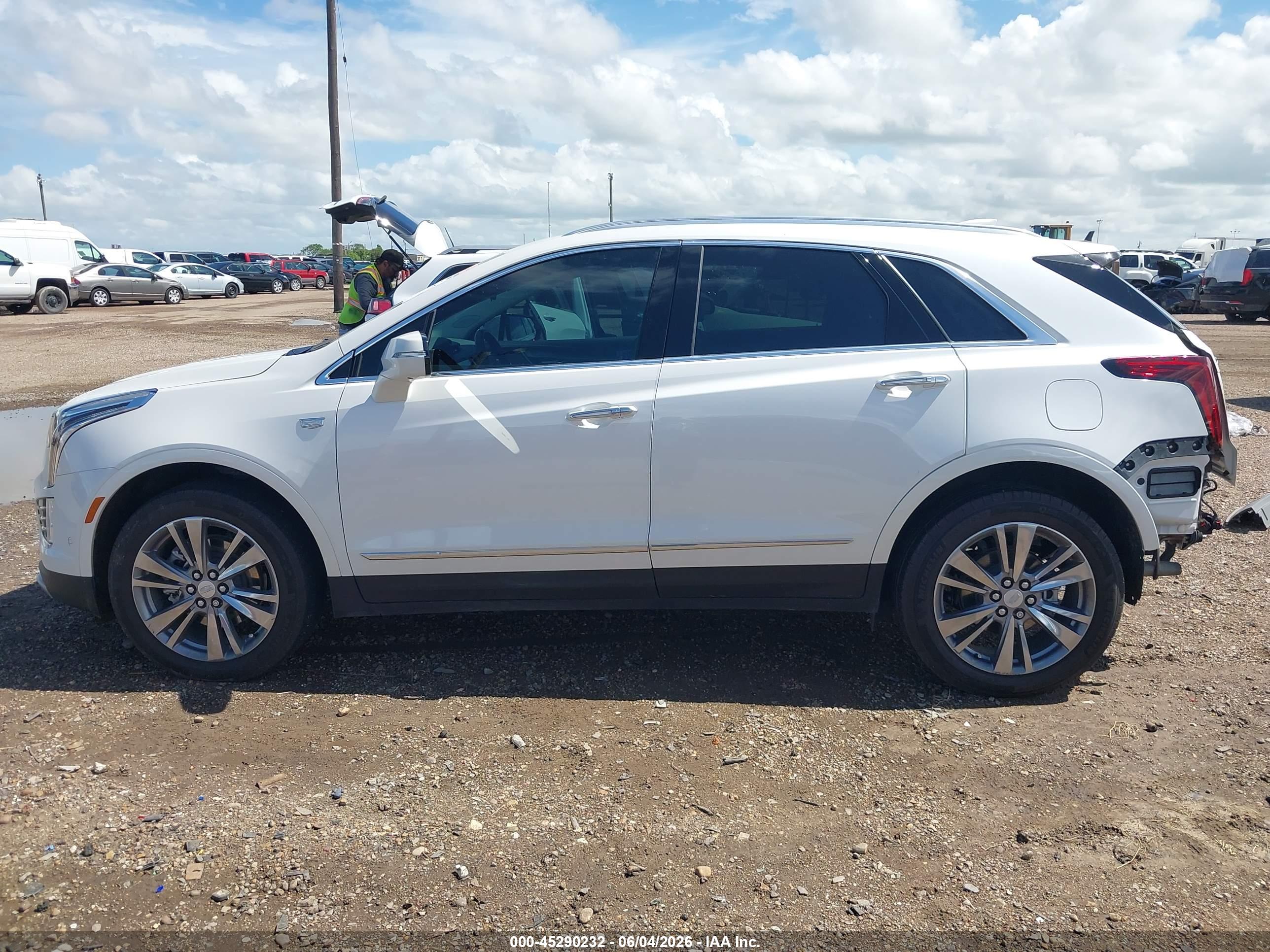 2024 CADILLAC XT5 FWD PREMIUM LUXURY