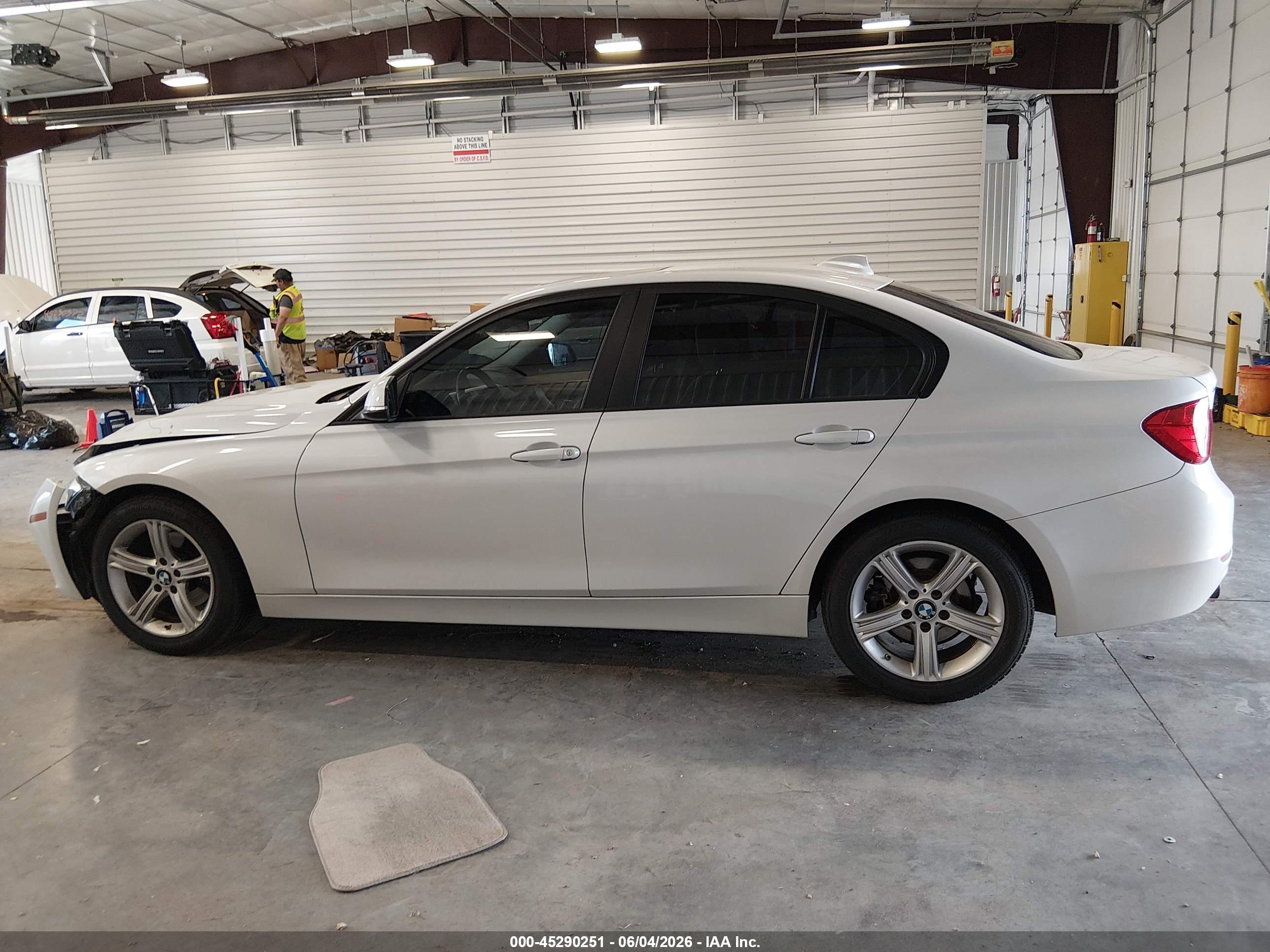 2014 BMW 320I SA
