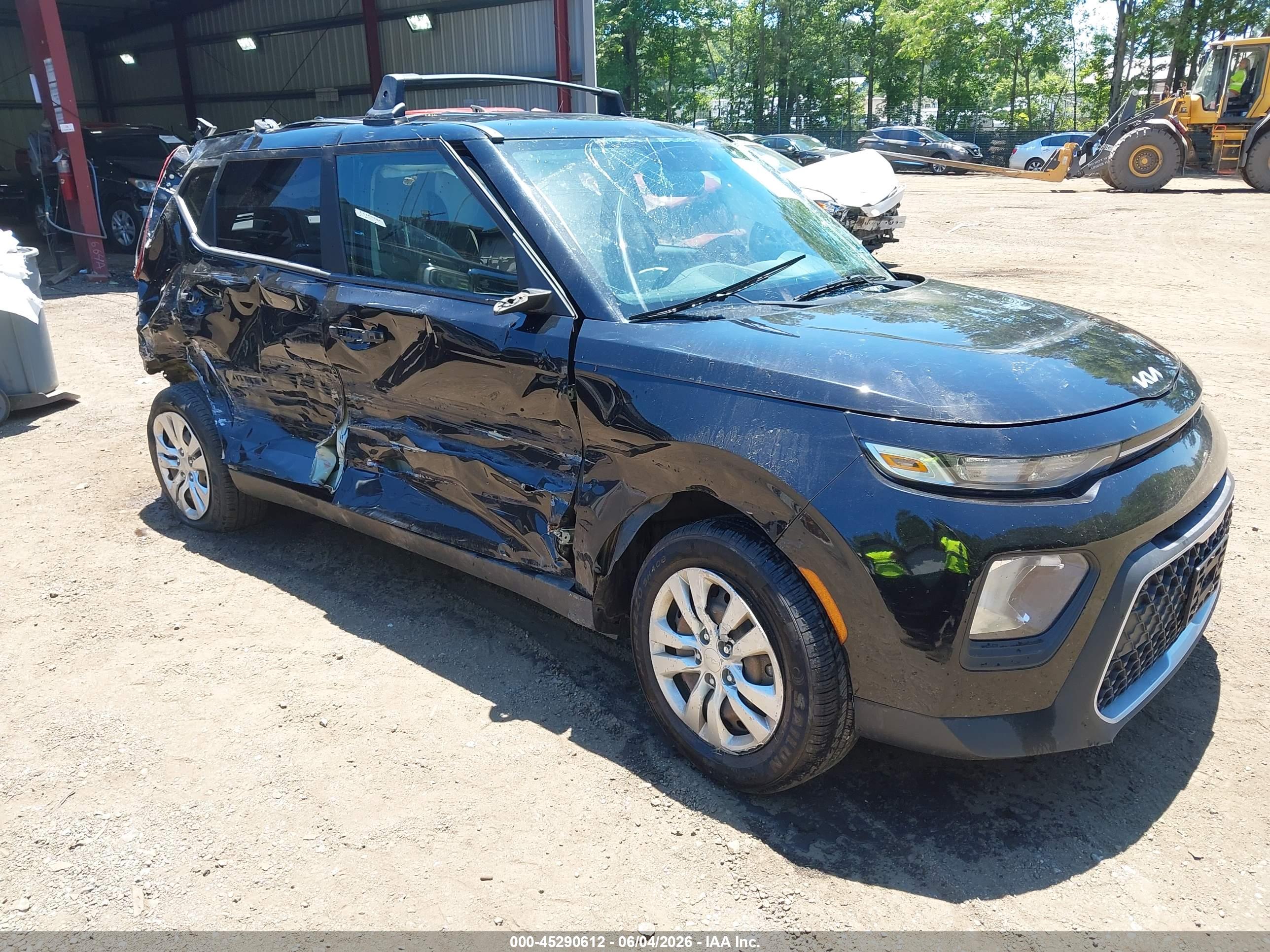 2022 KIA SOUL LX