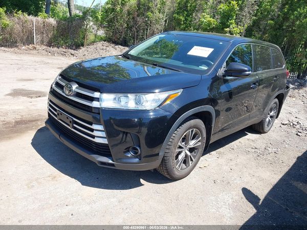 2019 TOYOTA HIGHLANDER LE