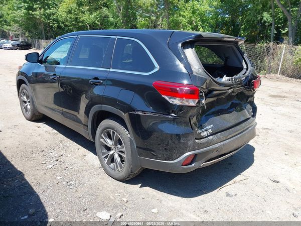 2019 TOYOTA HIGHLANDER LE