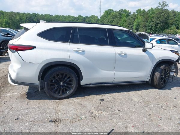2023 TOYOTA HIGHLANDER XSE