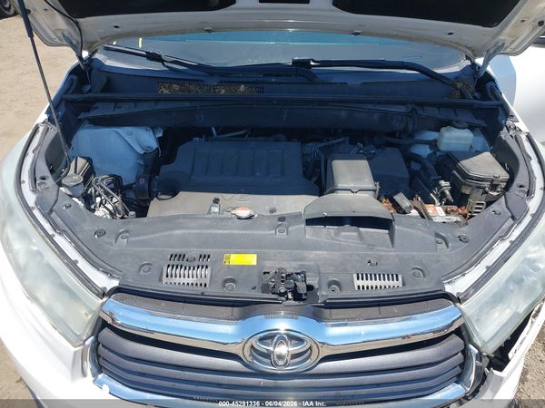 2016 TOYOTA HIGHLANDER LE V6