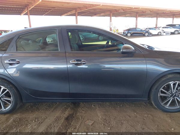 2022 KIA FORTE LXS