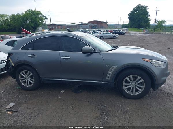 2016 INFINITI QX70