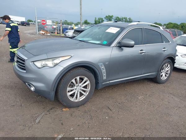 2016 INFINITI QX70