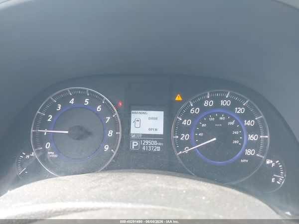 2016 INFINITI QX70