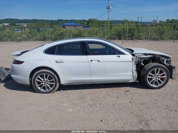 2018 PORSCHE PANAMERA 4S