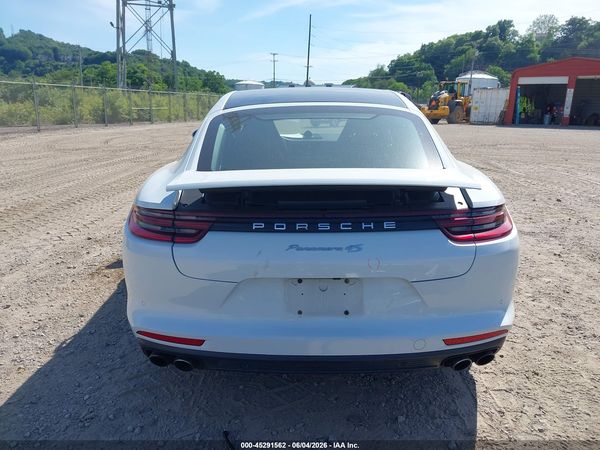 2018 PORSCHE PANAMERA 4S