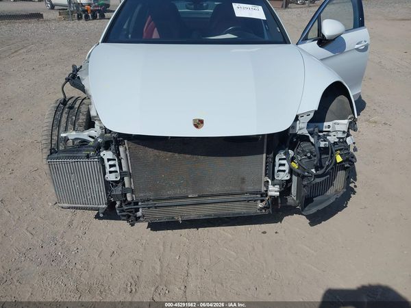 2018 PORSCHE PANAMERA 4S