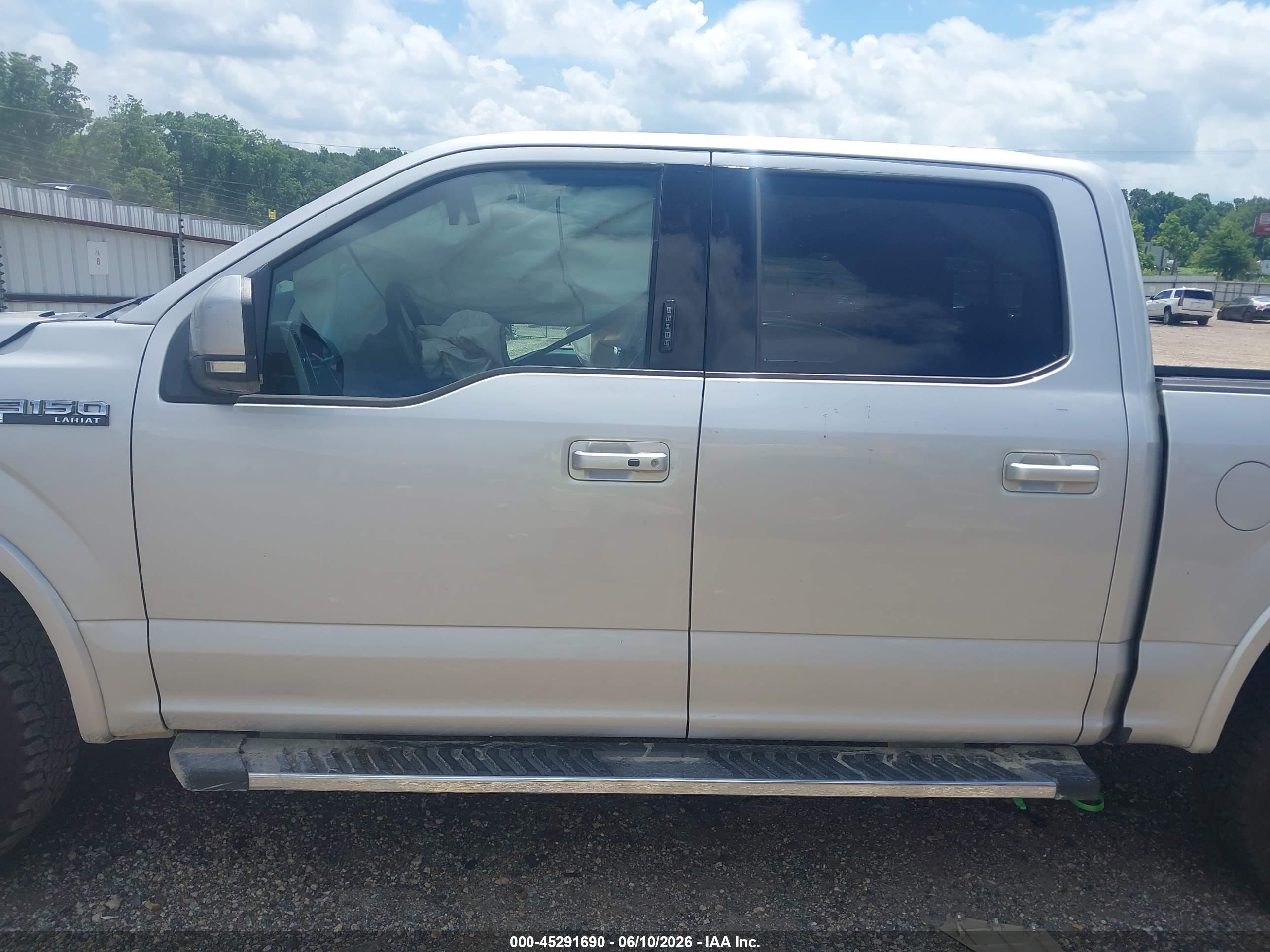 2018 FORD F-150 LARIAT