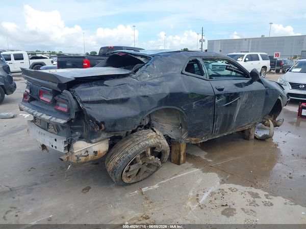 2022 DODGE CHALLENGER SXT