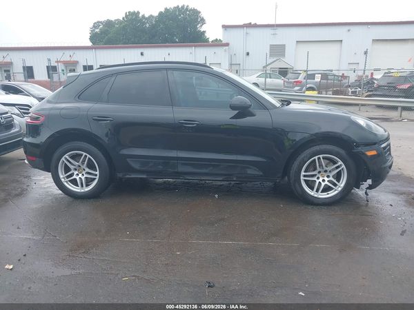 2018 PORSCHE MACAN