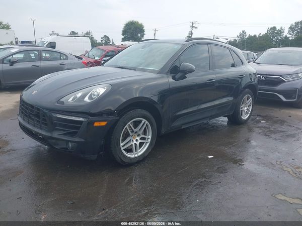 2018 PORSCHE MACAN