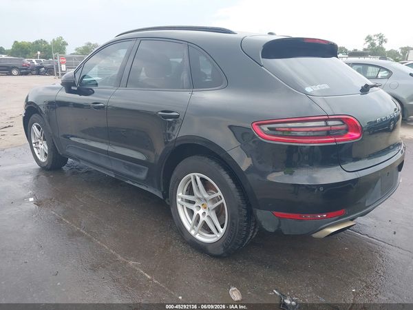 2018 PORSCHE MACAN