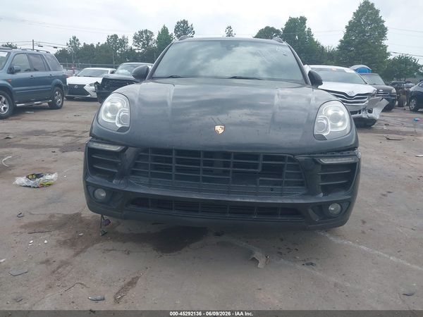 2018 PORSCHE MACAN