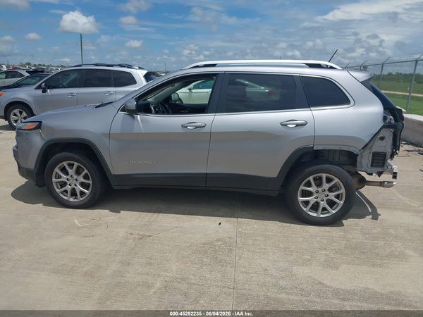 2018 JEEP CHEROKEE LATITUDE FWD