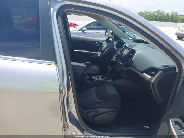 2018 JEEP CHEROKEE LATITUDE FWD