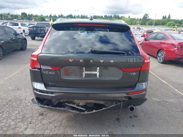 2021 VOLVO XC60 T5 MOMENTUM