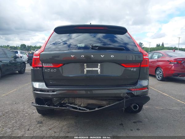 2021 VOLVO XC60 T5 MOMENTUM