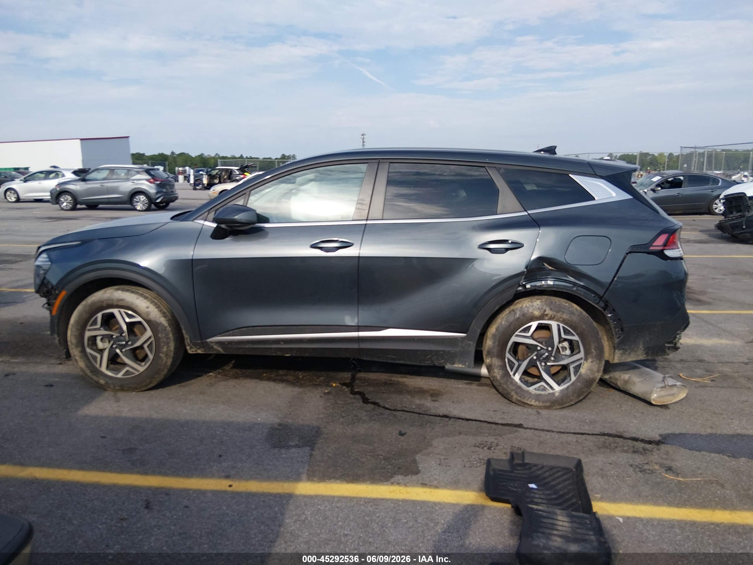 2025 KIA SPORTAGE LX