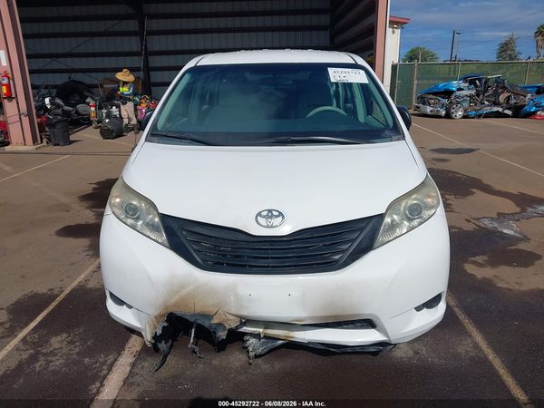 2014 TOYOTA SIENNA L V6 7 PASSENGER — I115