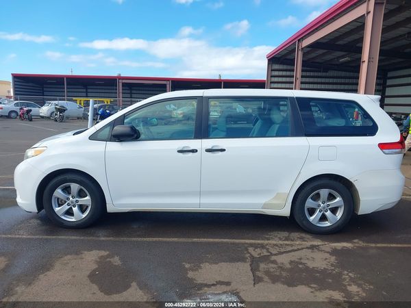 2014 TOYOTA SIENNA L V6 7 PASSENGER — I117